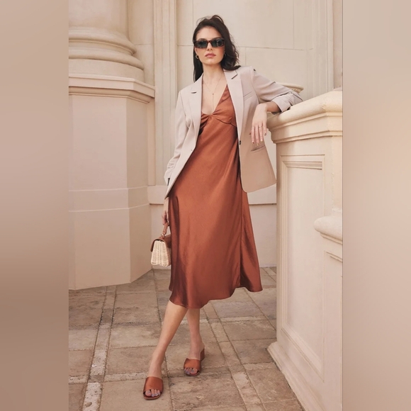 Lulus Here for Business Taupe Ruched Blazer - Picture 7 of 11